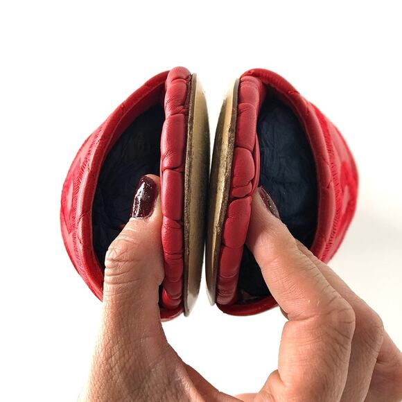 Chanel Interlocking CC Logo Red Quilted Lambskin Slip On Mules Slides 38.5 Flats - Picture 9 of 13